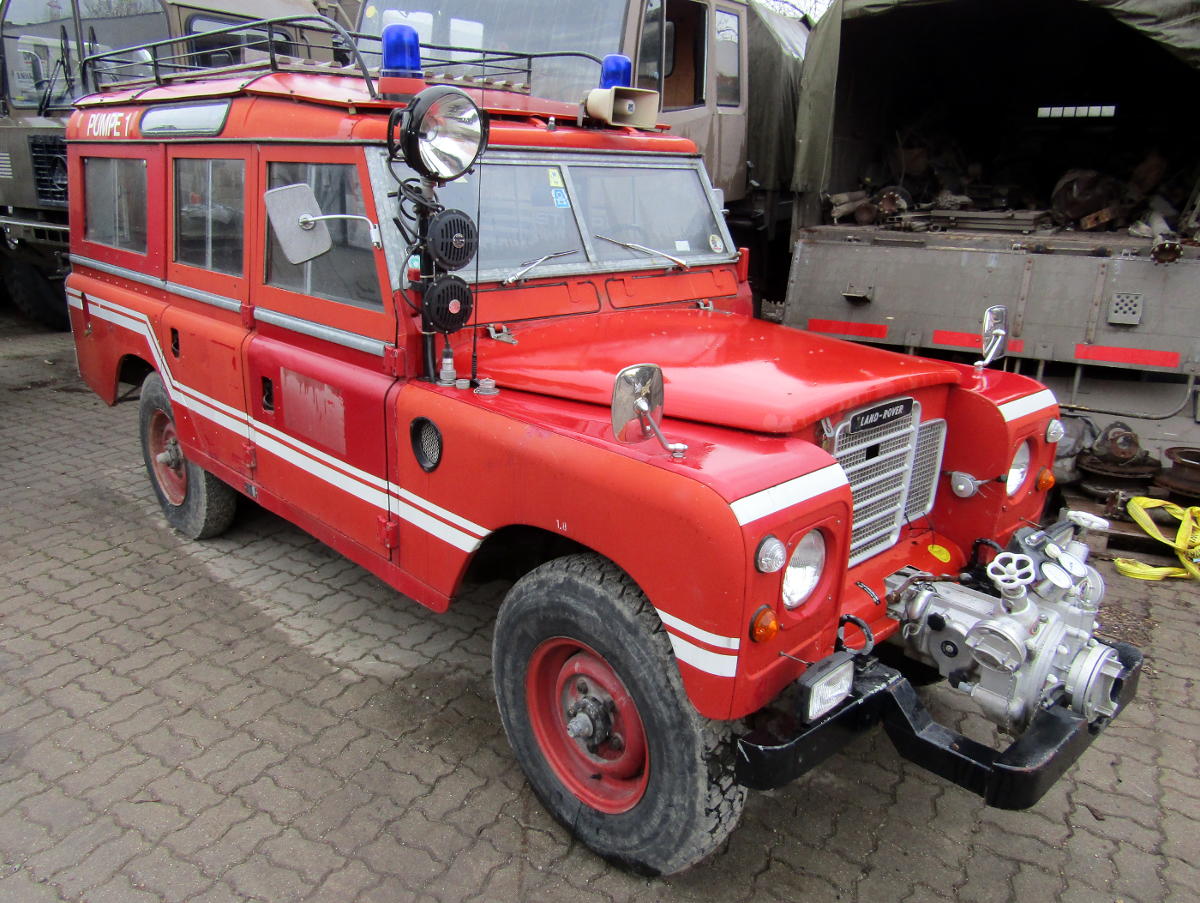 Land Rover 110 Feuerwehr